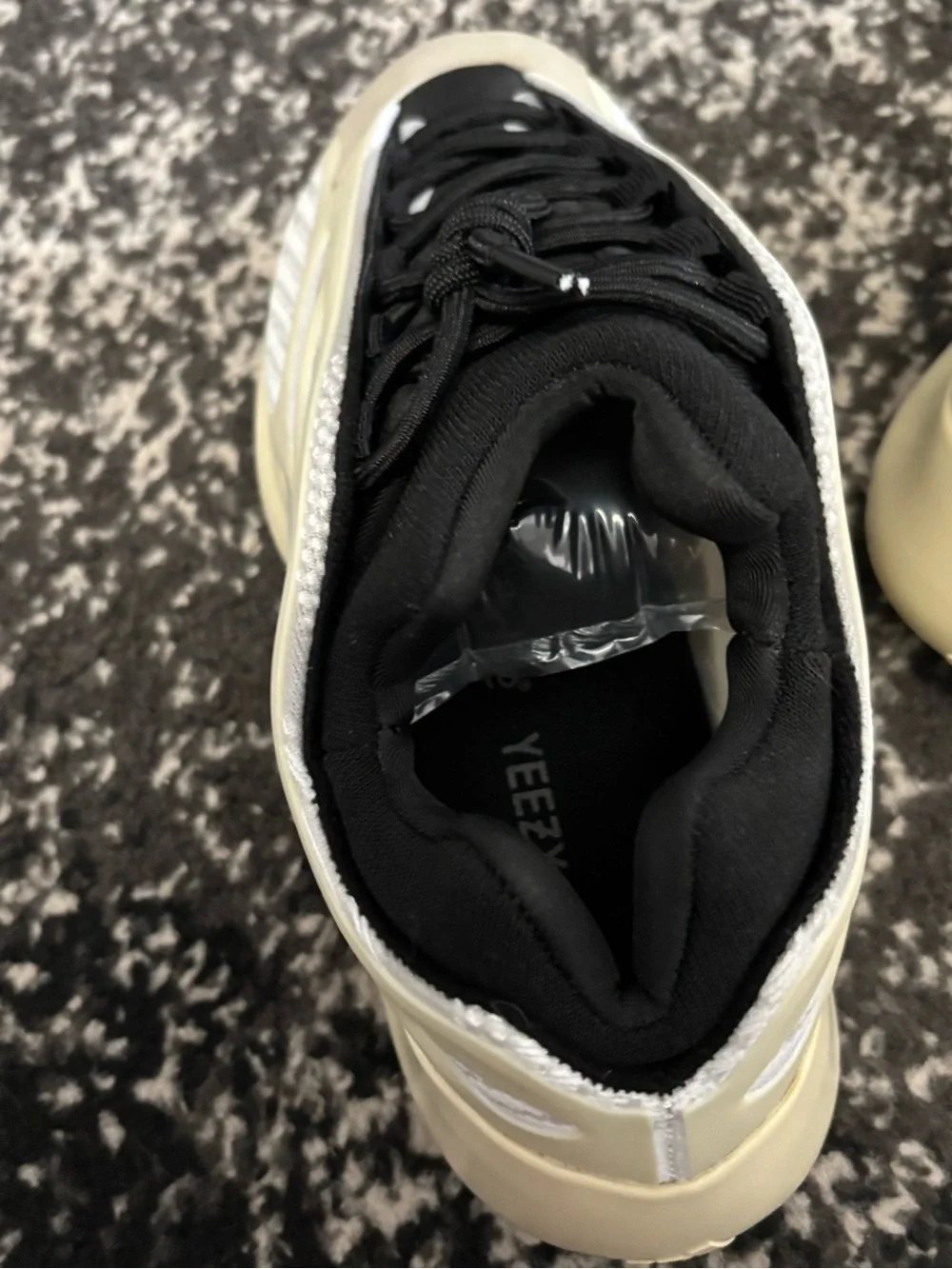 adidas Men's Cream and Black Yeezy 700 v3 Sneakers
